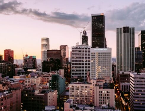 Arquitectura virtual: Cómo influyen las redes sociales en el diseño de edificios
